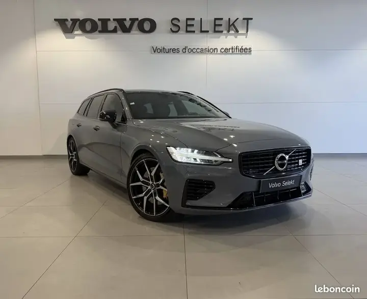 Volvo V60 2021 photo 2