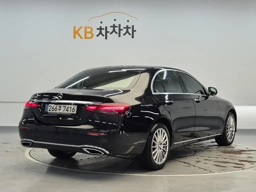 BMW E-Class 2021 photo 3