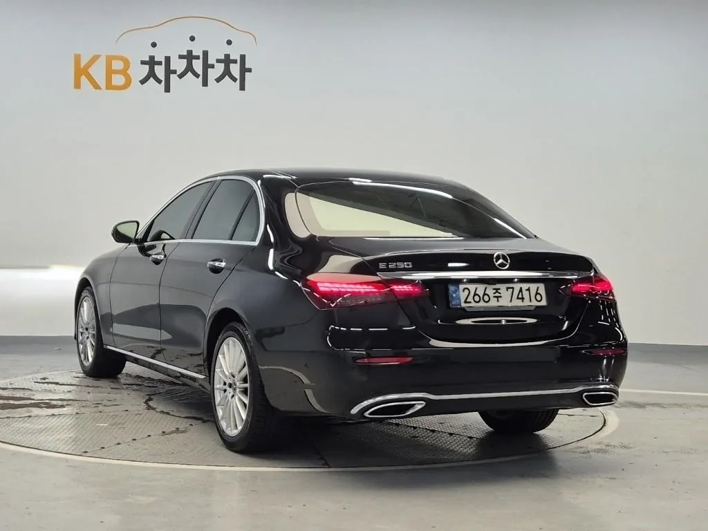 BMW E-Class 2021 photo 2