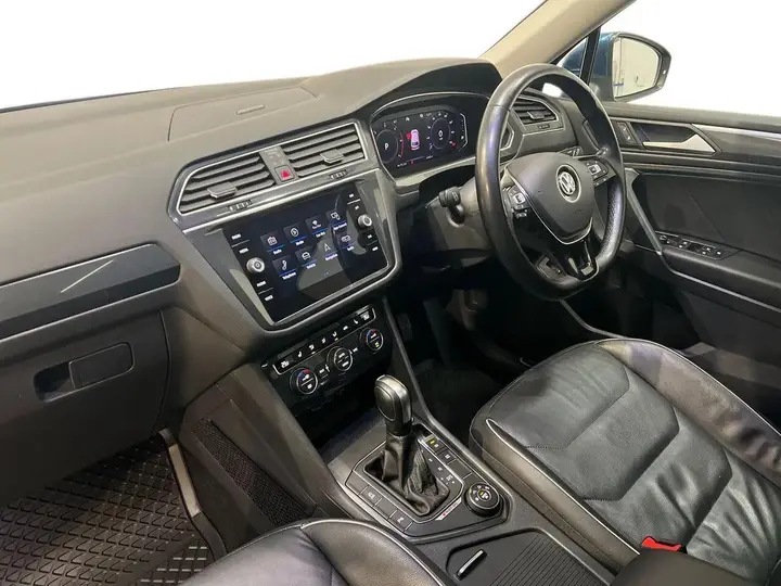 Volkswagen Tiguan Allspace 2020 photo 2