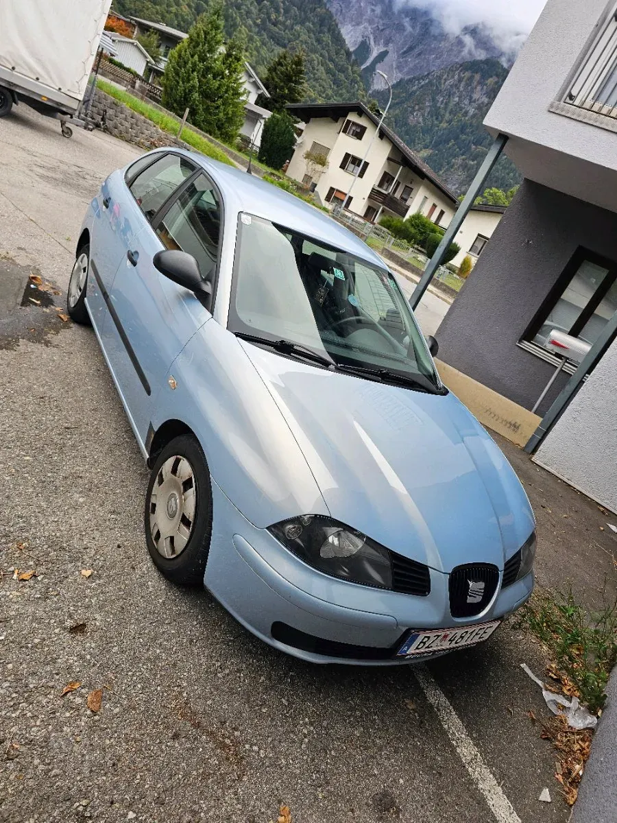 Seat Ibiza 2005 photo 3