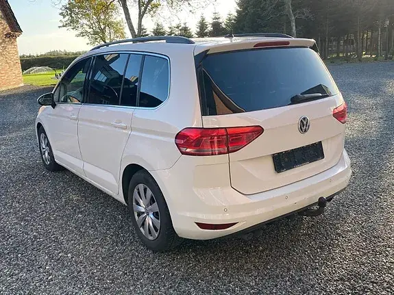 Volkswagen Touran 2016 photo 3