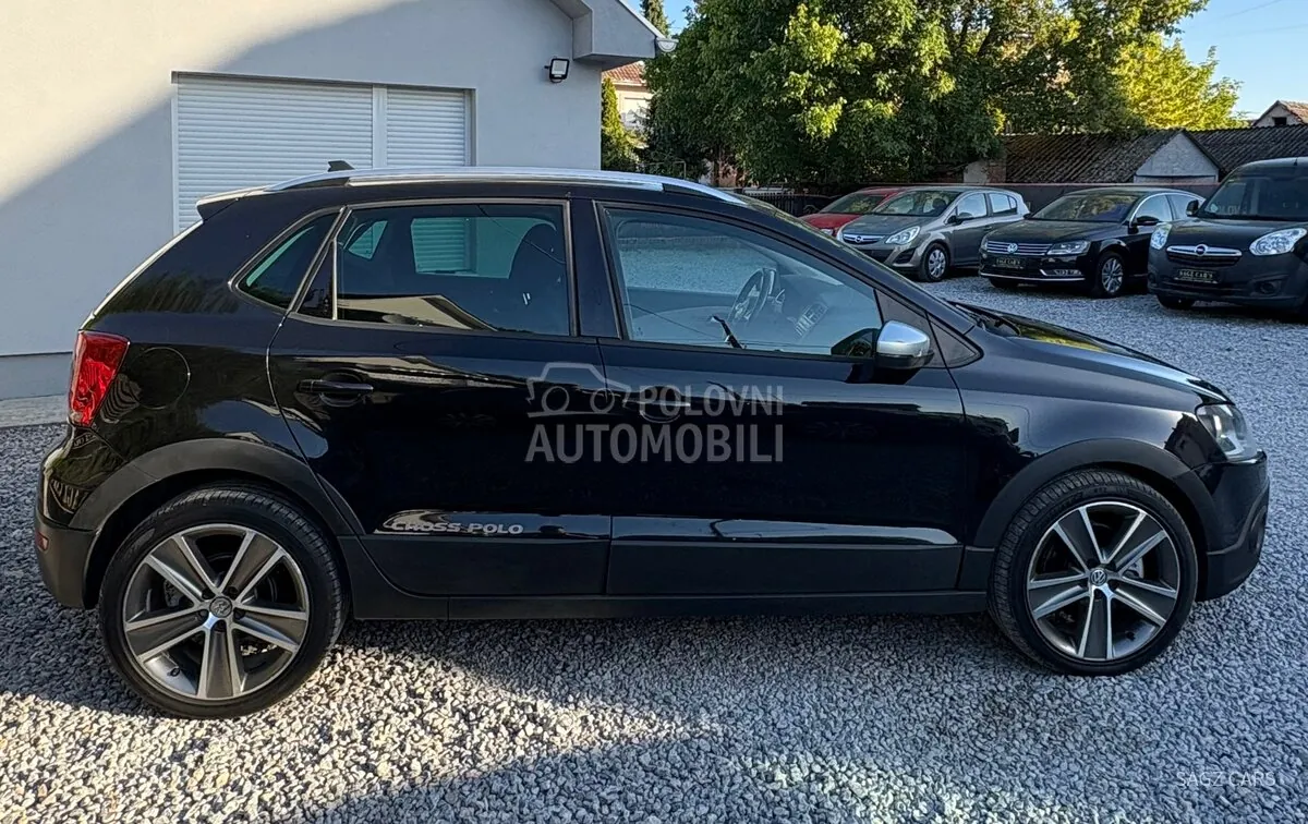 Volkswagen Cross Polo 2012 photo 5