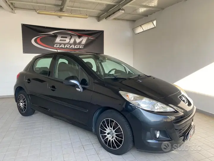 Peugeot 207 2010 photo 5