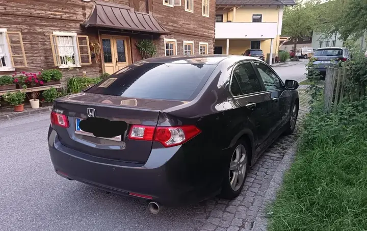 Honda Accord 2009 photo 2