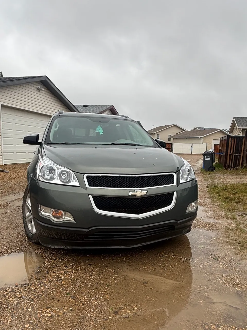 Chevrolet Traverse 2011 photo 2