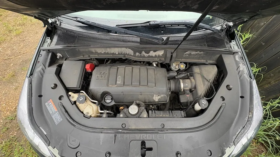 Chevrolet Traverse 2011 photo 3
