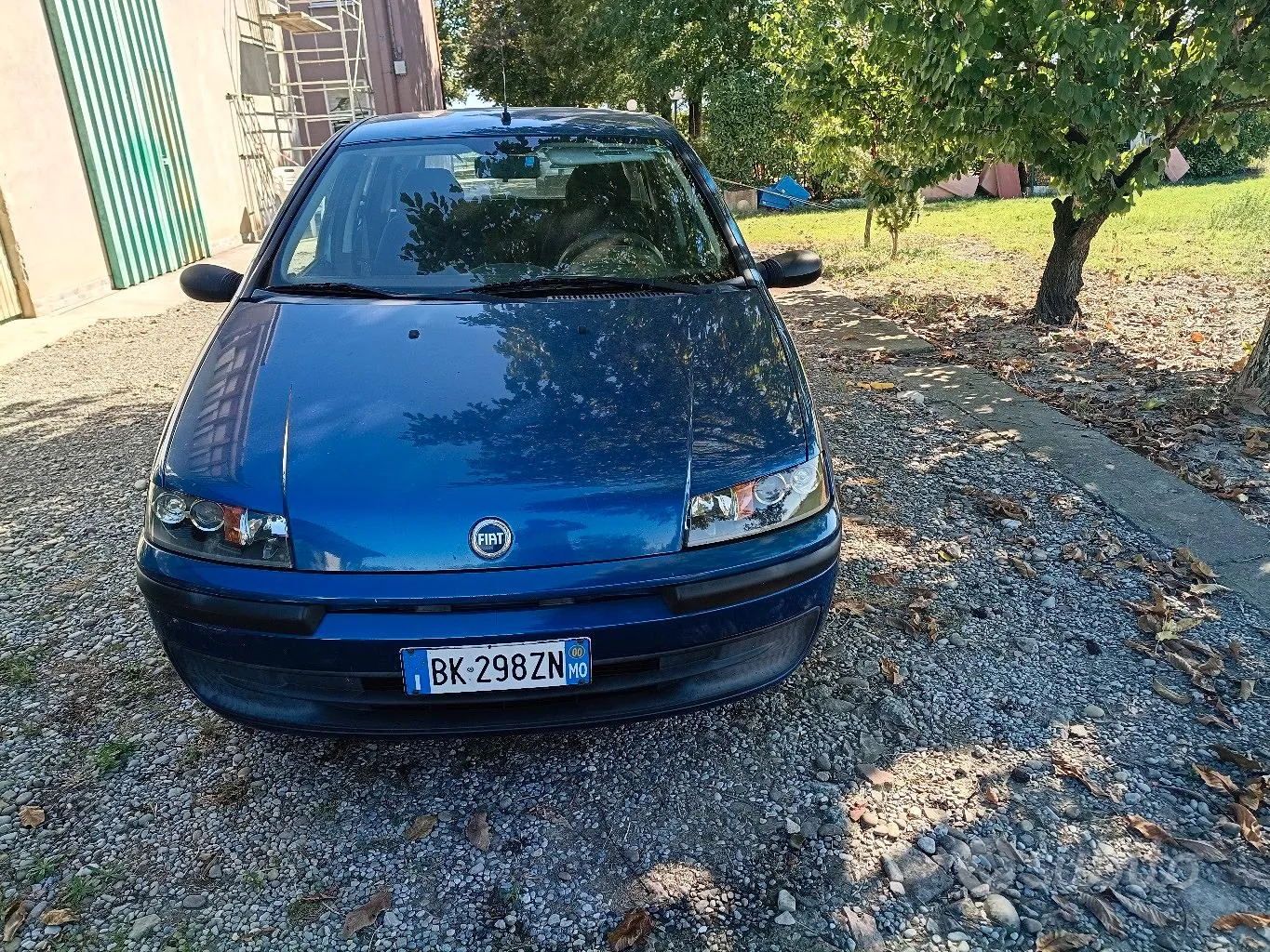 Fiat Punto 2001 photo 2