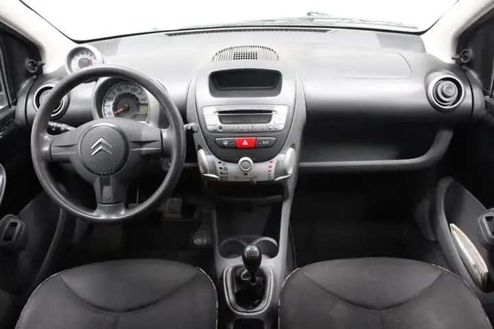 Citroen C1 2011 photo 2