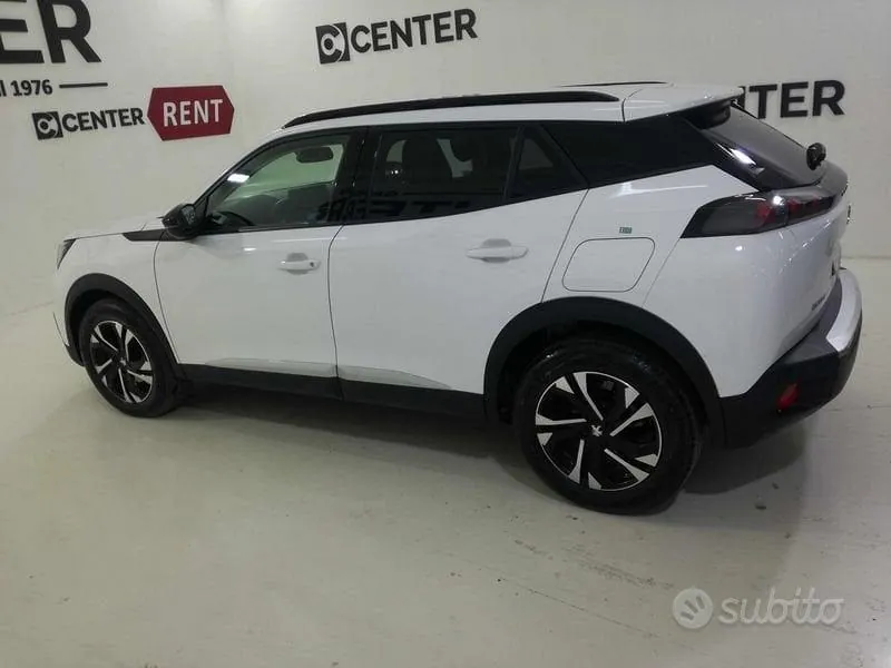 Peugeot 2008 2022 photo 3