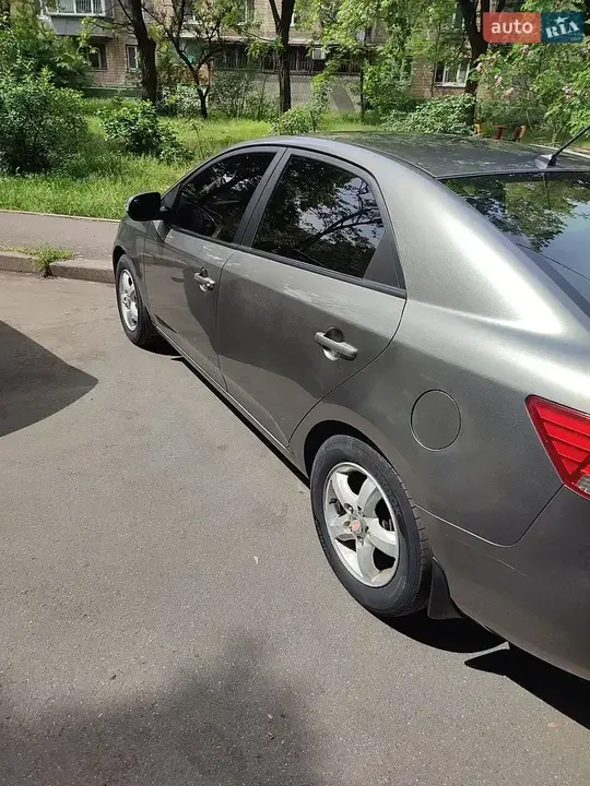 Kia Cerato 2009 photo 2