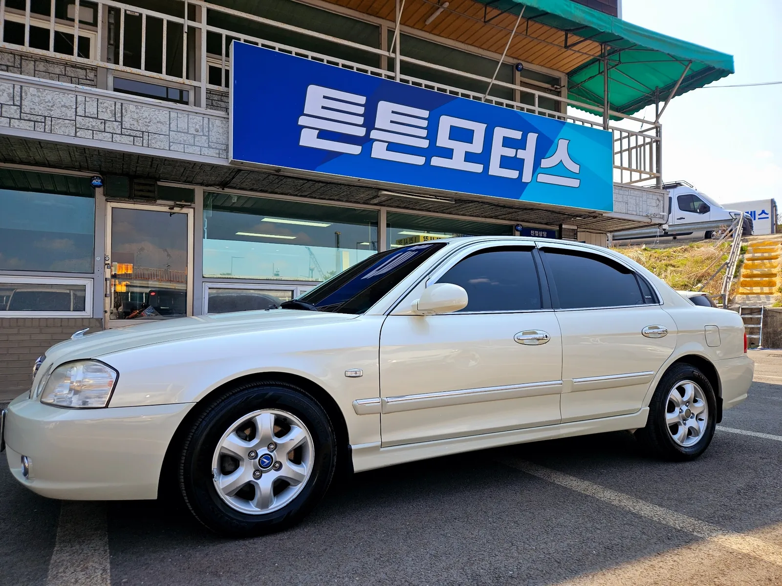 Kia Regal