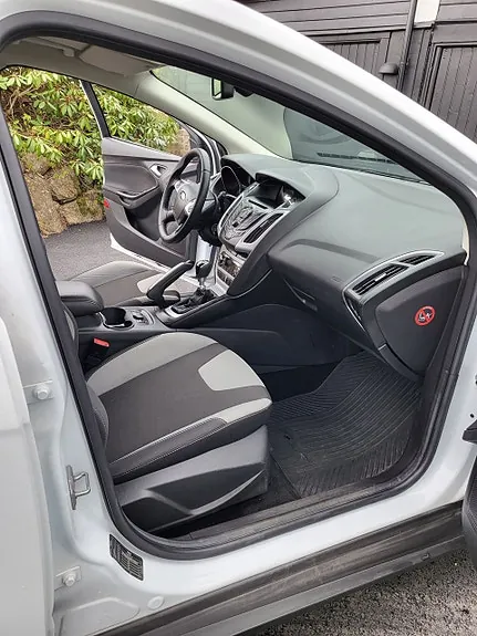 Ford Focus 2012 photo 5