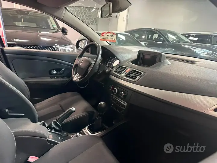 Renault Megane 2010 photo 5