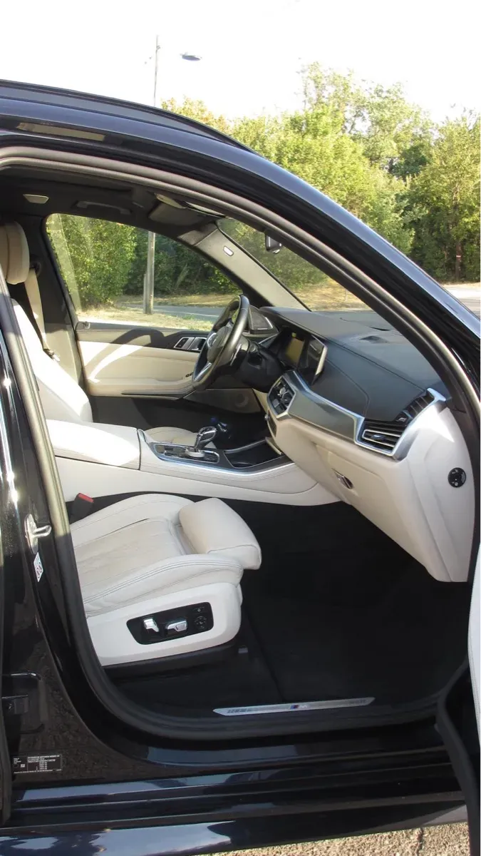 BMW X5 2021 photo 2