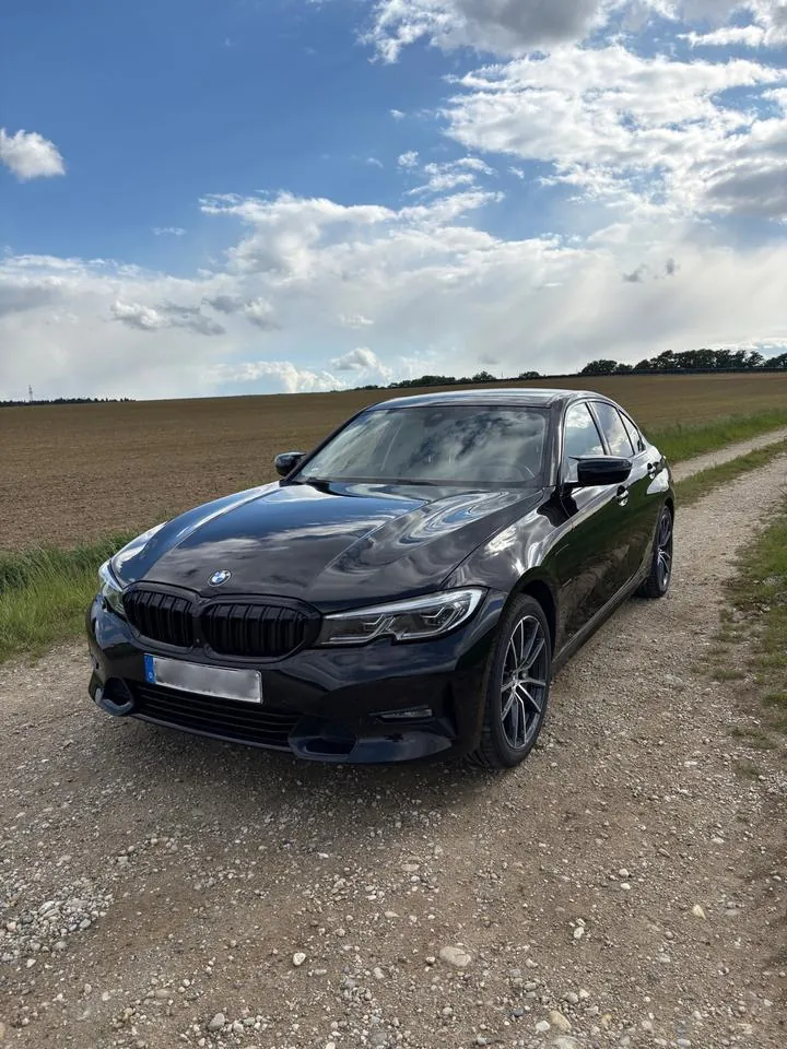 BMW 330E