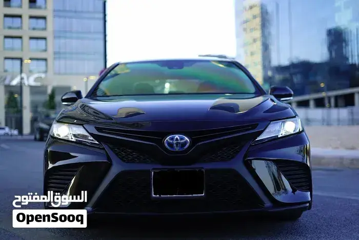 Toyota Camry 2020 photo 2
