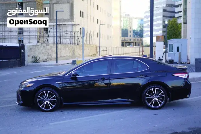 Toyota Camry 2020 photo 3