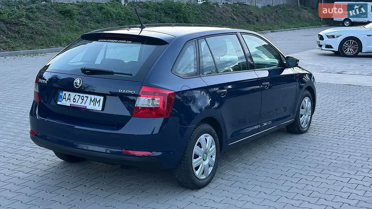 Skoda Rapid 2015 photo 5