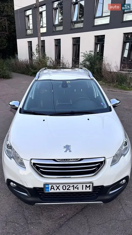 Peugeot 2008 2015 photo 4