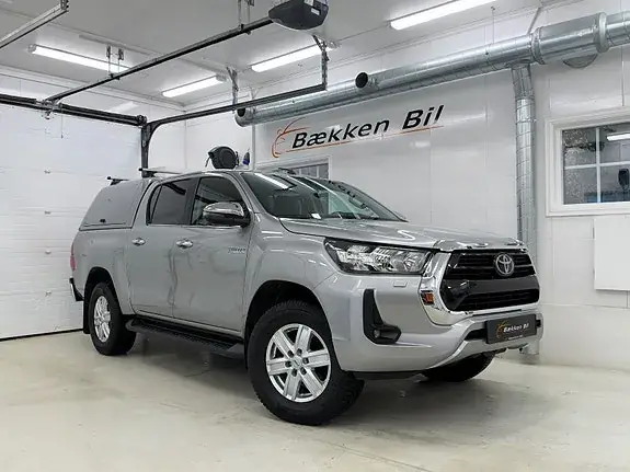 Toyota Hilux 2021 photo 2