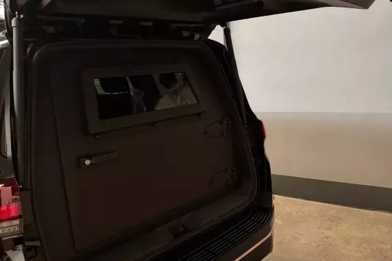 Toyota Land Cruiser 300 2026 photo 5