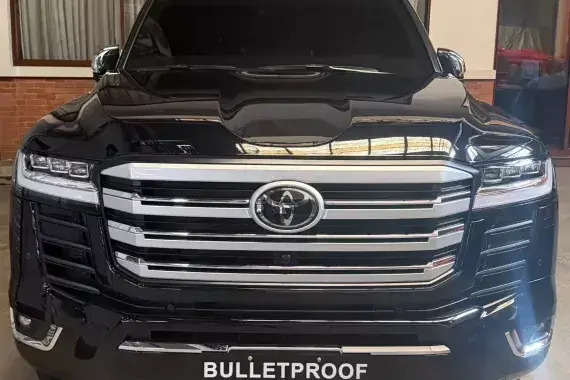 Toyota Land Cruiser 300