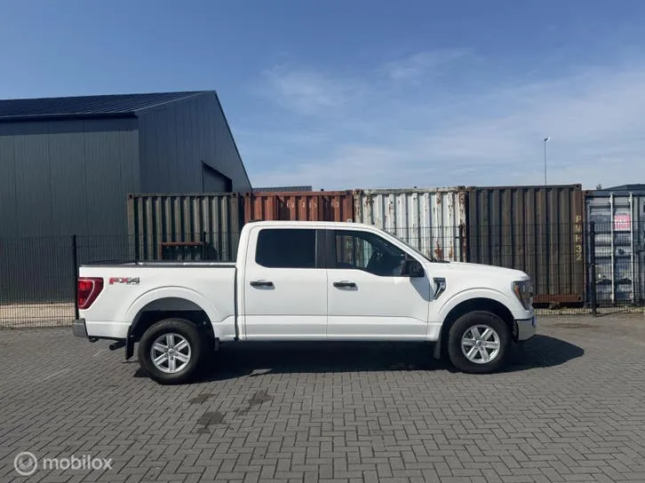 Ford F-150 2023 photo 2