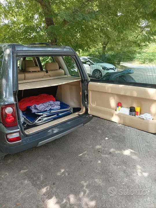 Land Rover Freelander 2004 photo 5