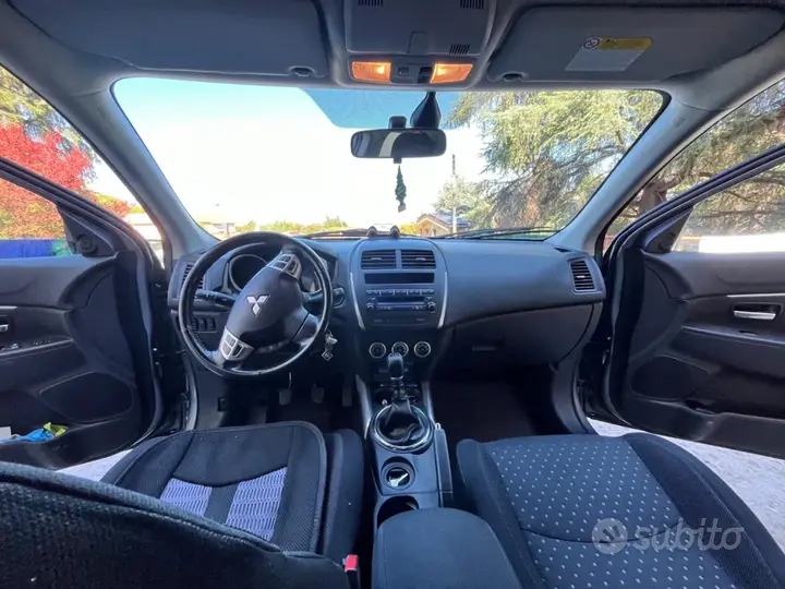 Mitsubishi Asx 2012 photo 5