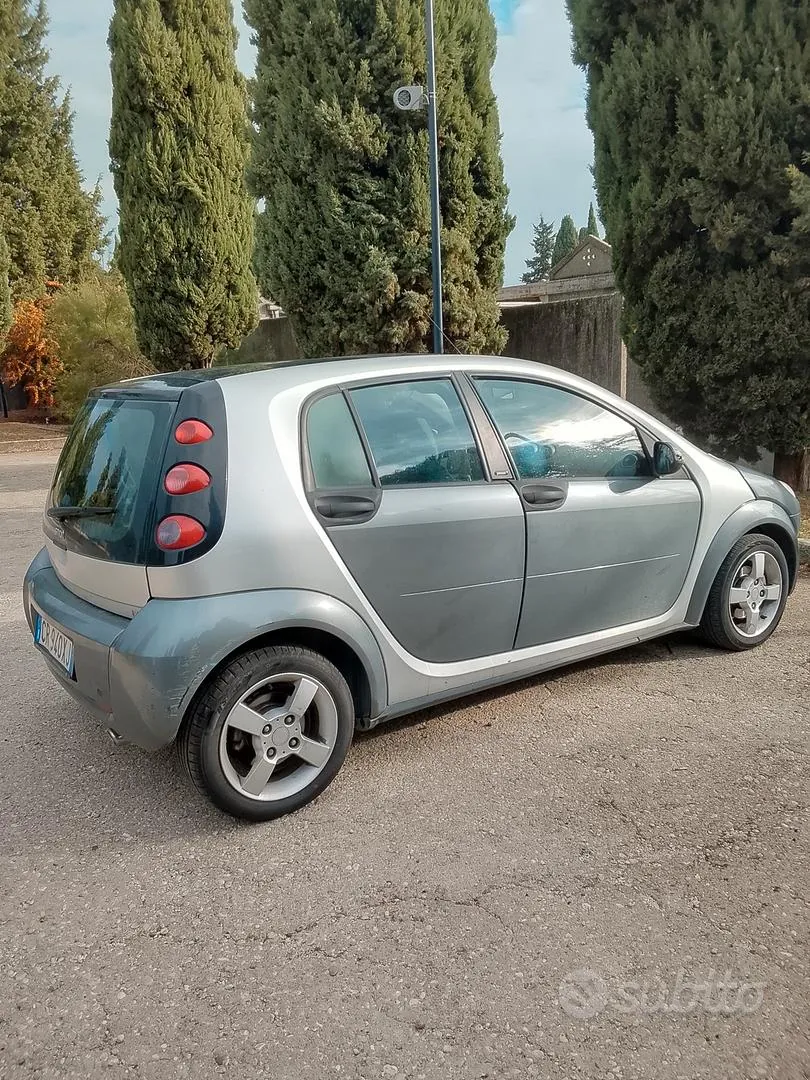Smart Forfour 2004 photo 2