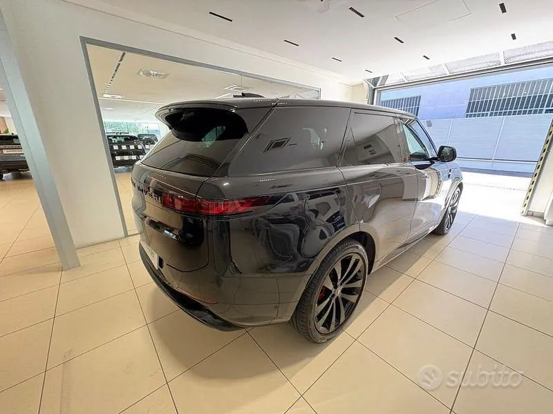 Land Rover Range Rover Sport 2025 photo 4