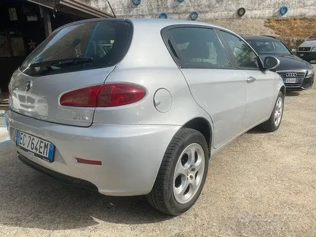 Alfa Romeo 147 2010 photo 4