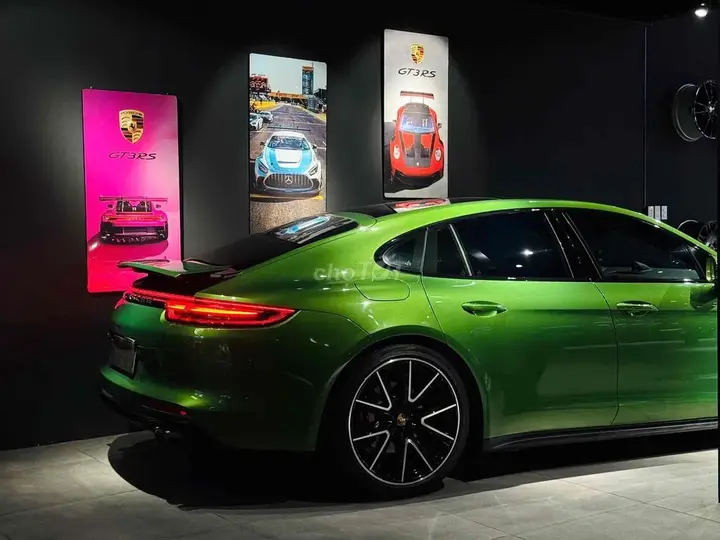 Porsche Panamera 2019 photo 2