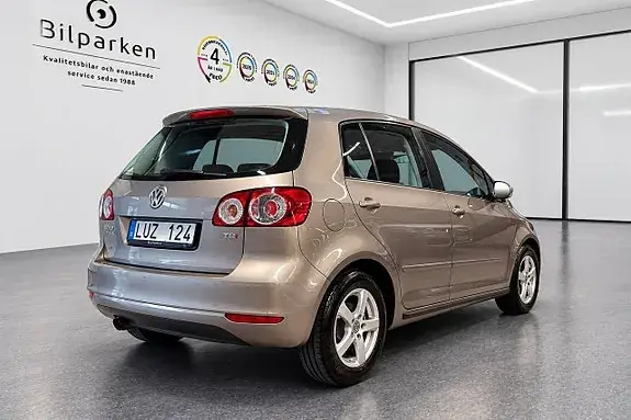 Volkswagen Golf Plus 2012 photo 2