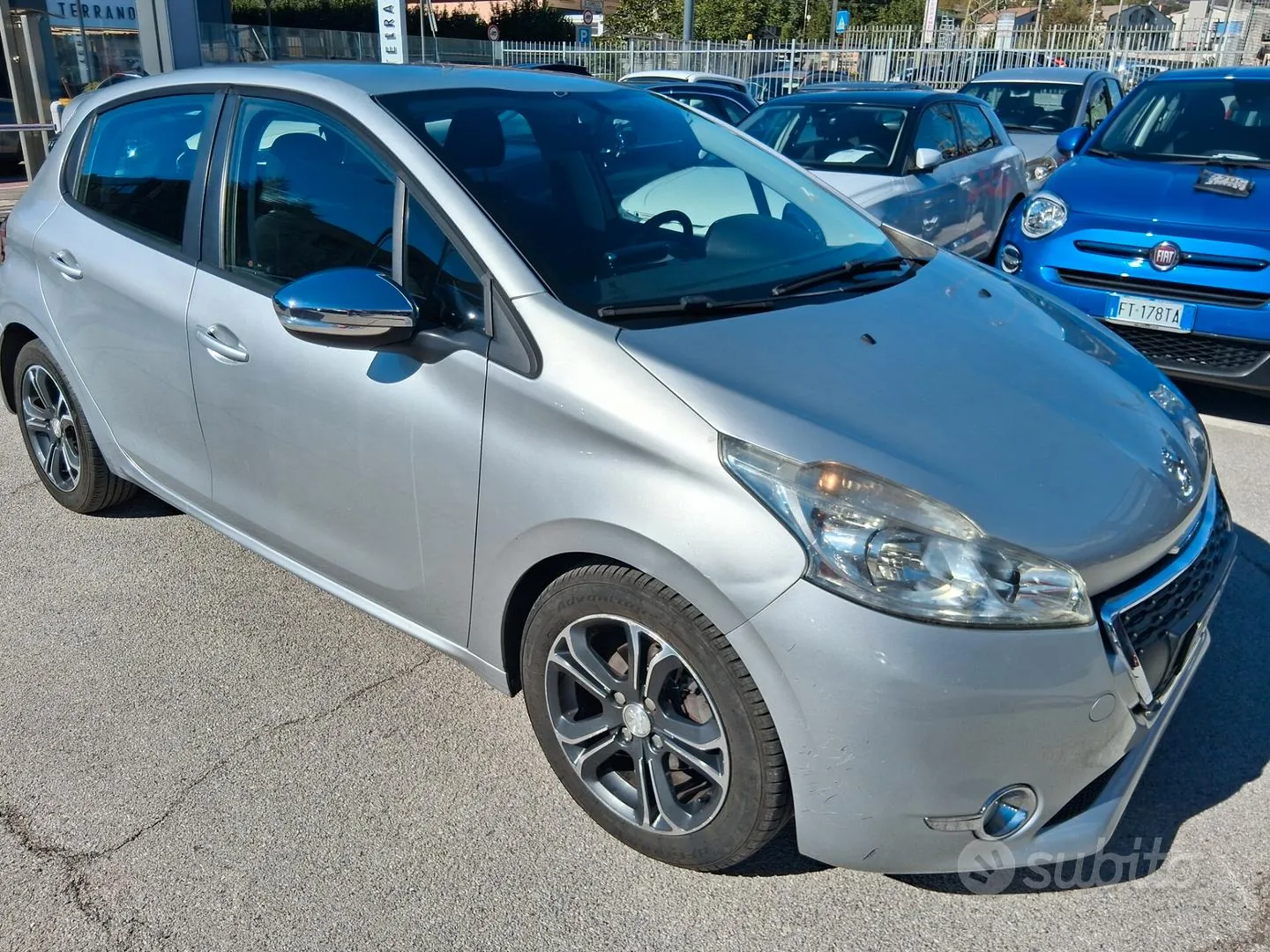 Peugeot 208 2014 photo 4