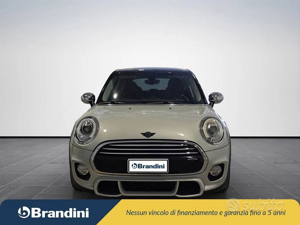 Mini Cooper D 2015 photo 3