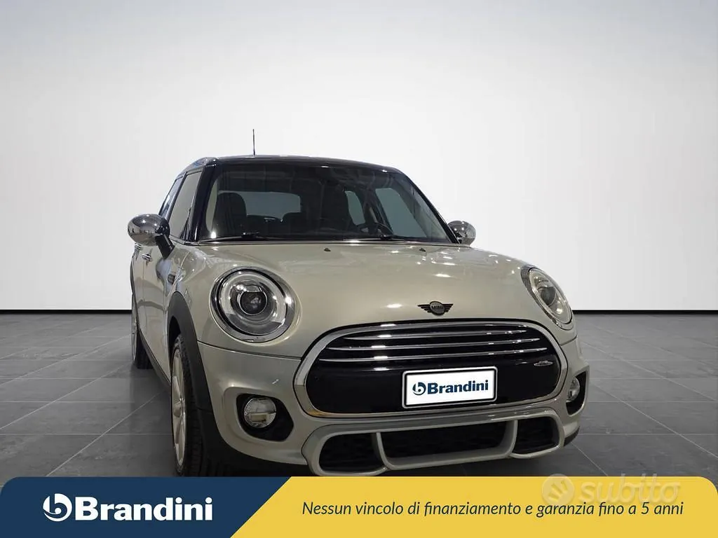 Mini Cooper D 2015 photo 4