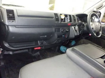Toyota Hiace 2023 photo 4