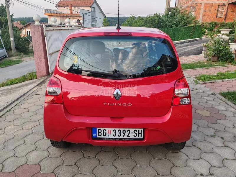 Renault Twingo 2010 photo 4