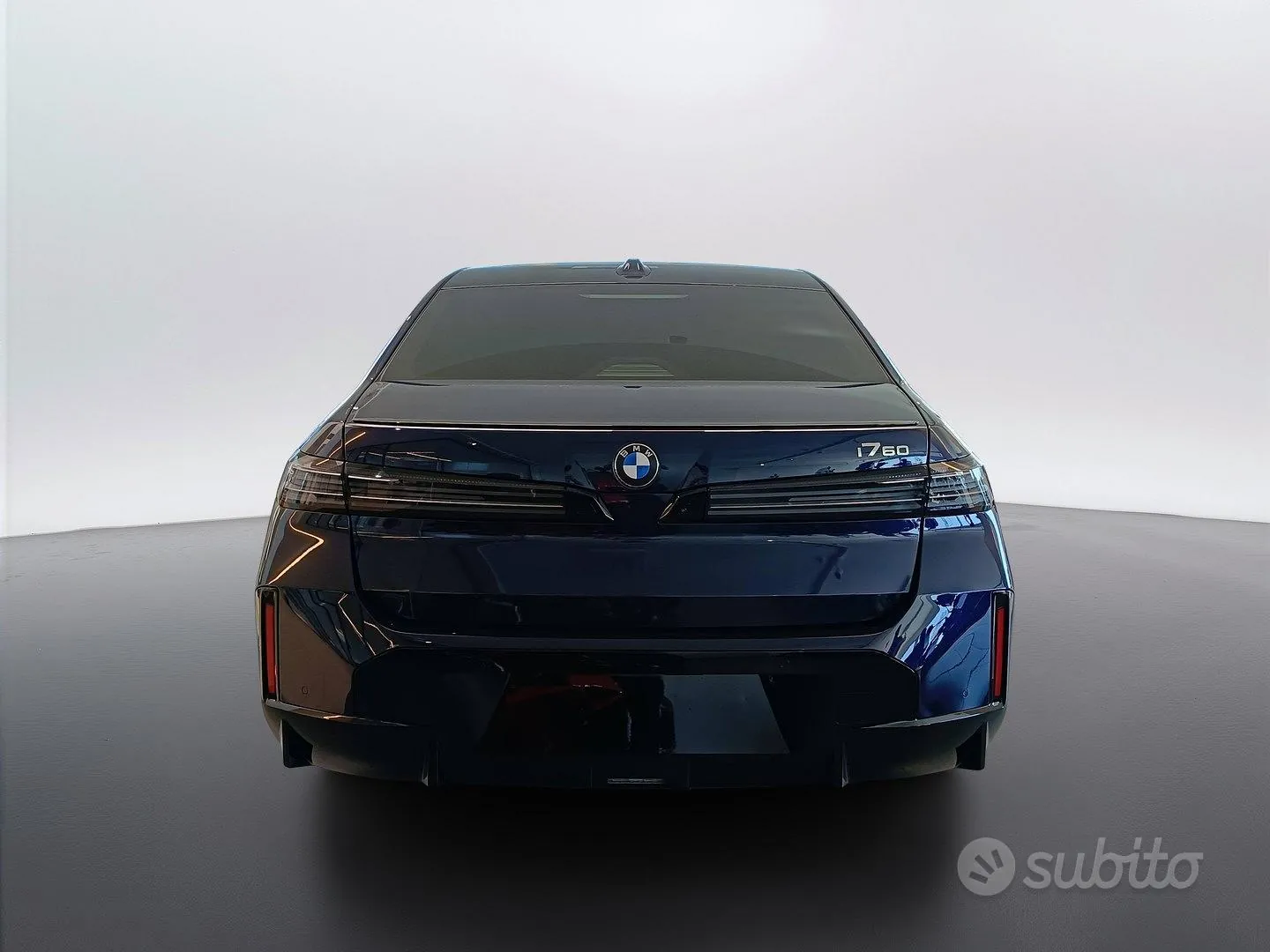 BMW I7 2023 photo 4
