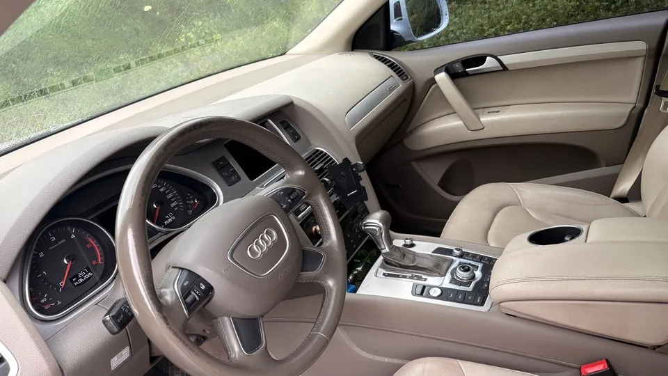 Audi Q7 2014 photo 3