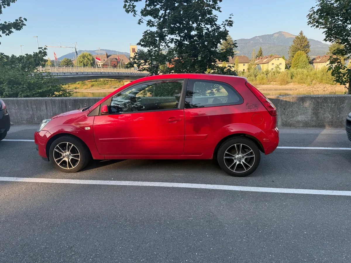 Ford Fiesta 2007 photo 3