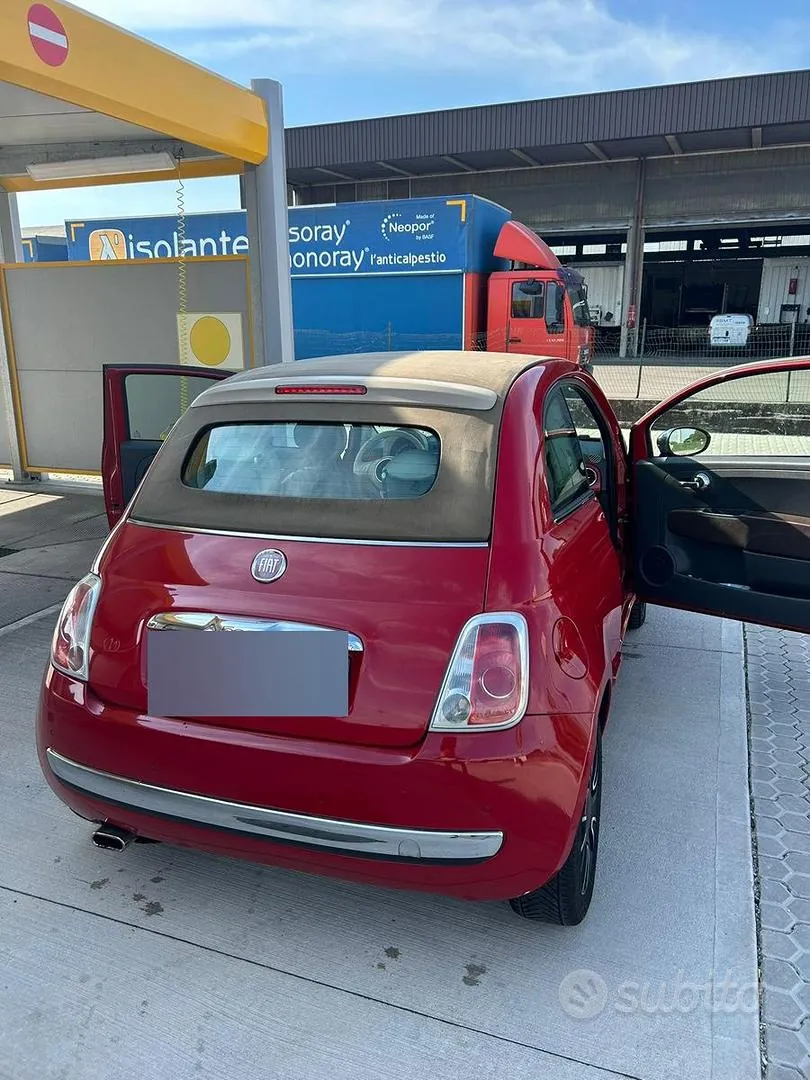 Fiat 500 Cabrio 2010 photo 2