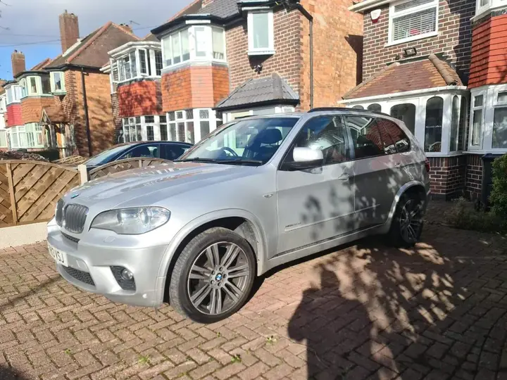 BMW X5 2013 photo 2