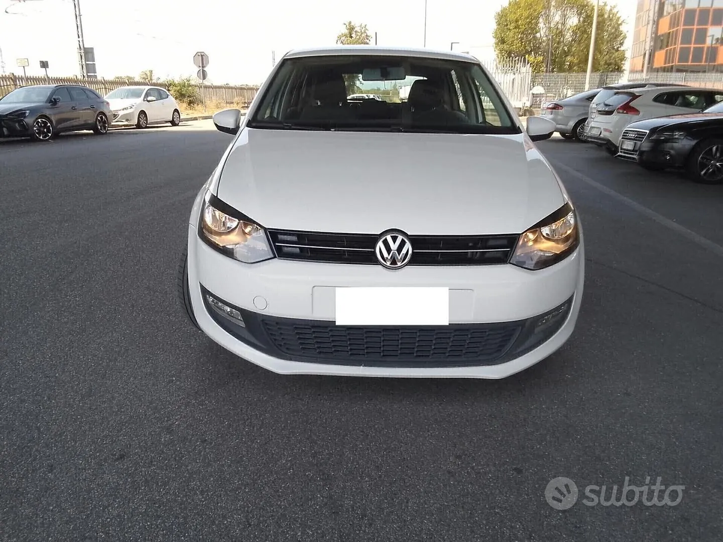 Volkswagen Polo 2011 photo 3