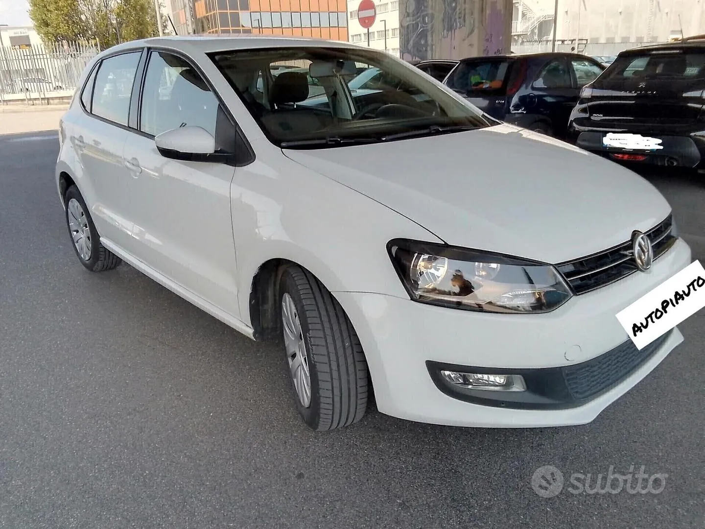 Volkswagen Polo 2011 photo 2