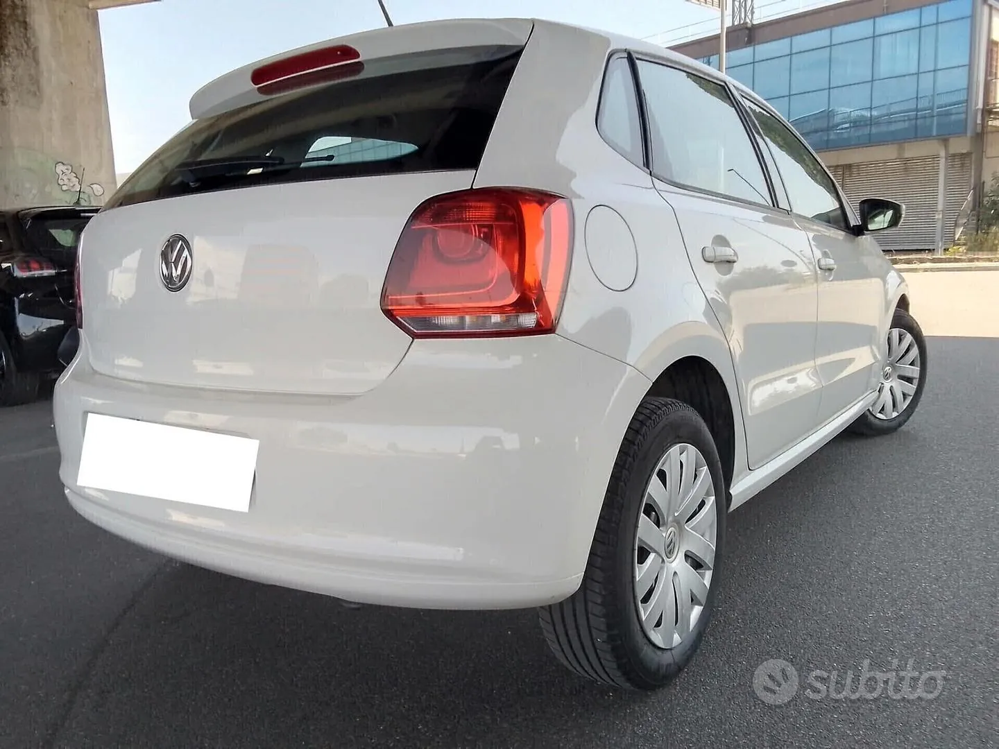 Volkswagen Polo 2011 photo 4