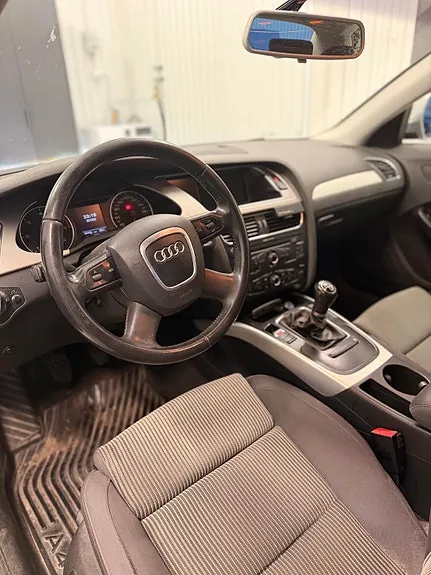 Audi A4 2009 photo 5