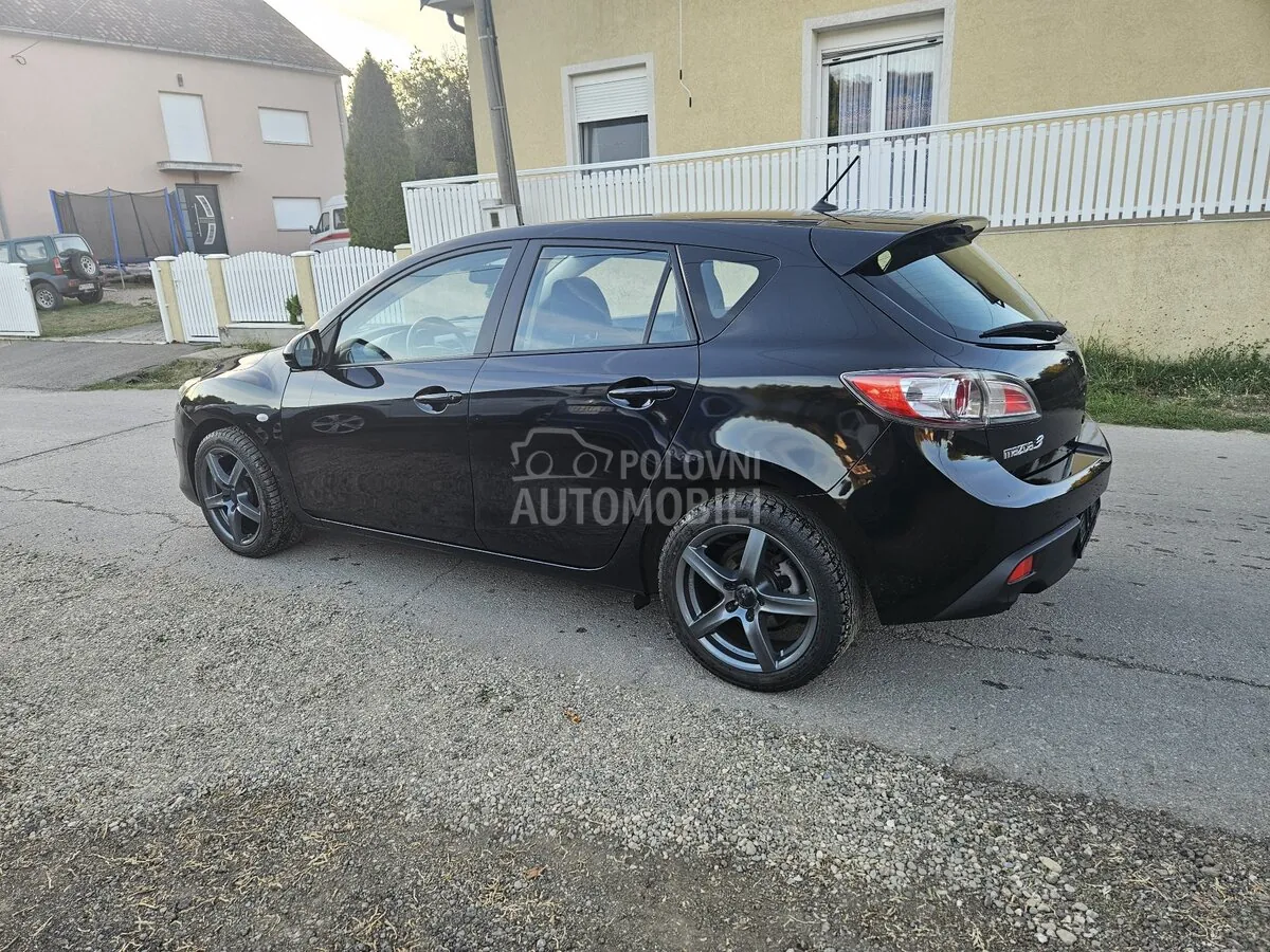 Mazda 3 2011 photo 5